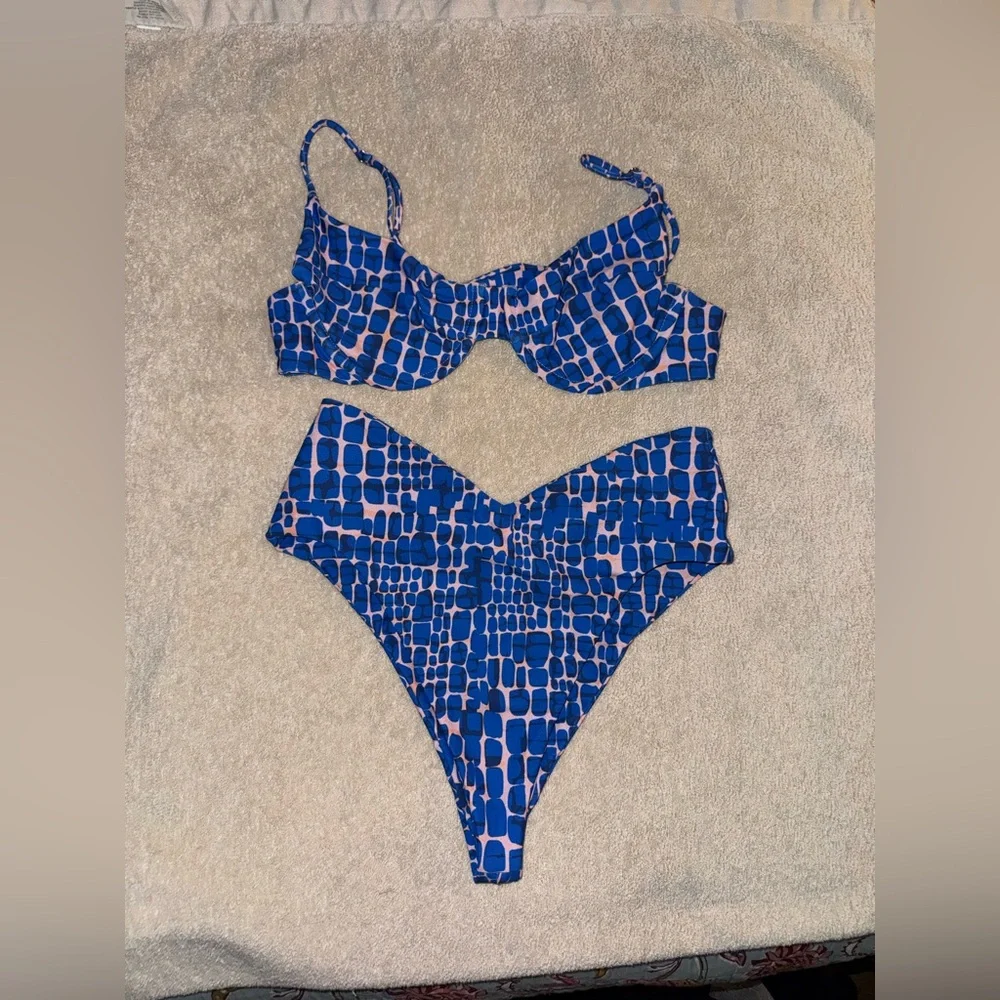 SKATIE - Croc Patterned Bikini Set - Picture 3 of 16